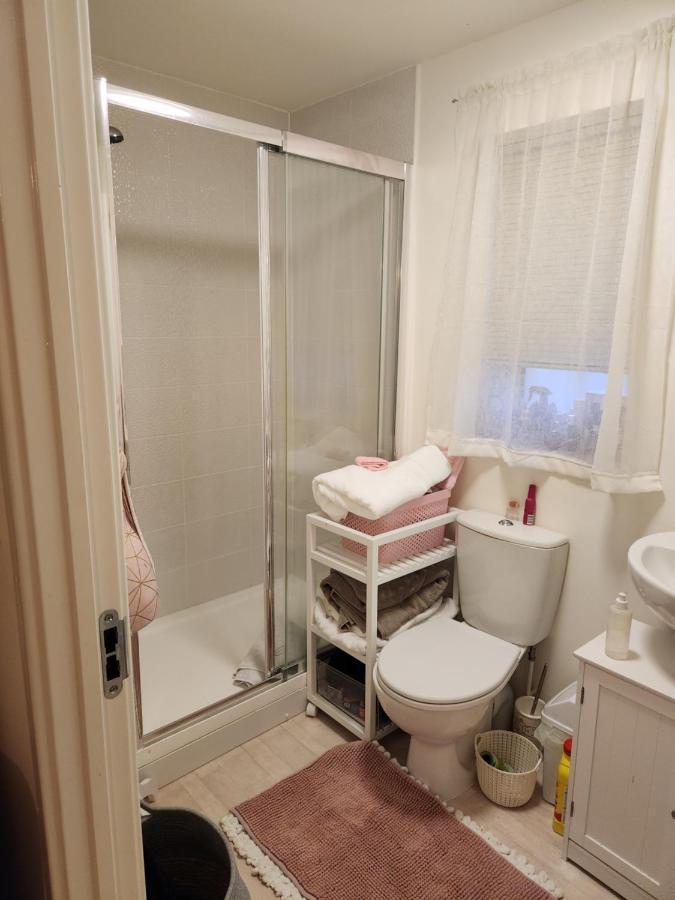 Rehoboth In Yew Gardens Apartment ดอนคาสเตอร์ ภายนอก รูปภาพ