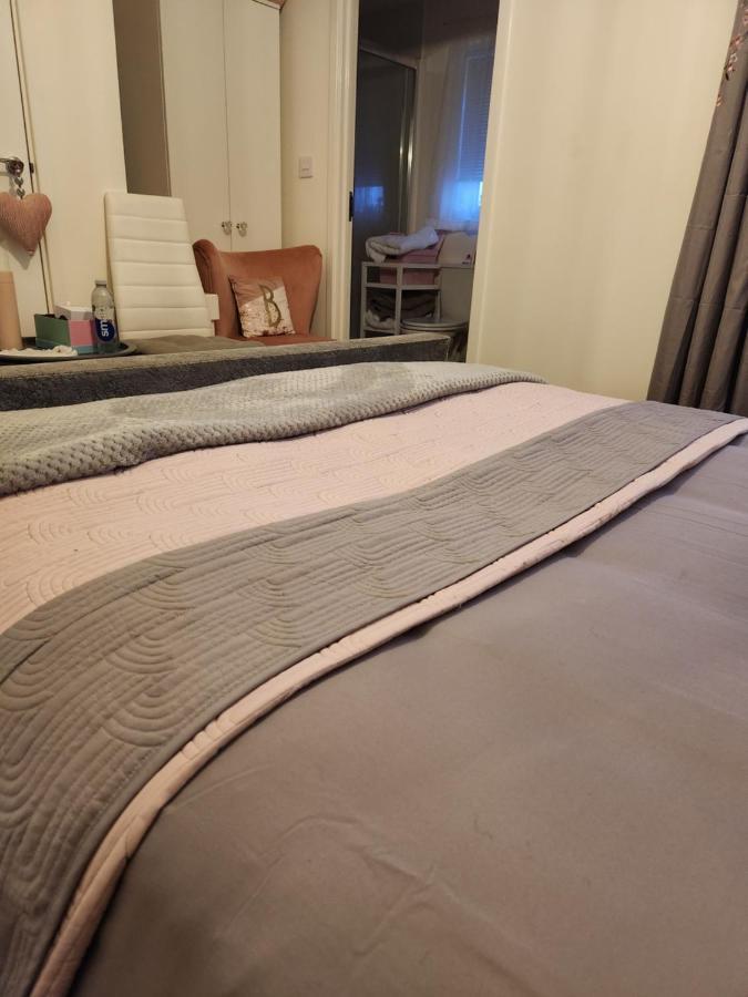 Rehoboth In Yew Gardens Apartment ดอนคาสเตอร์ ภายนอก รูปภาพ